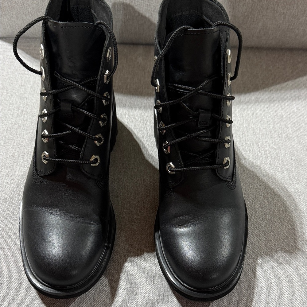 Women’s timberland lace up boots